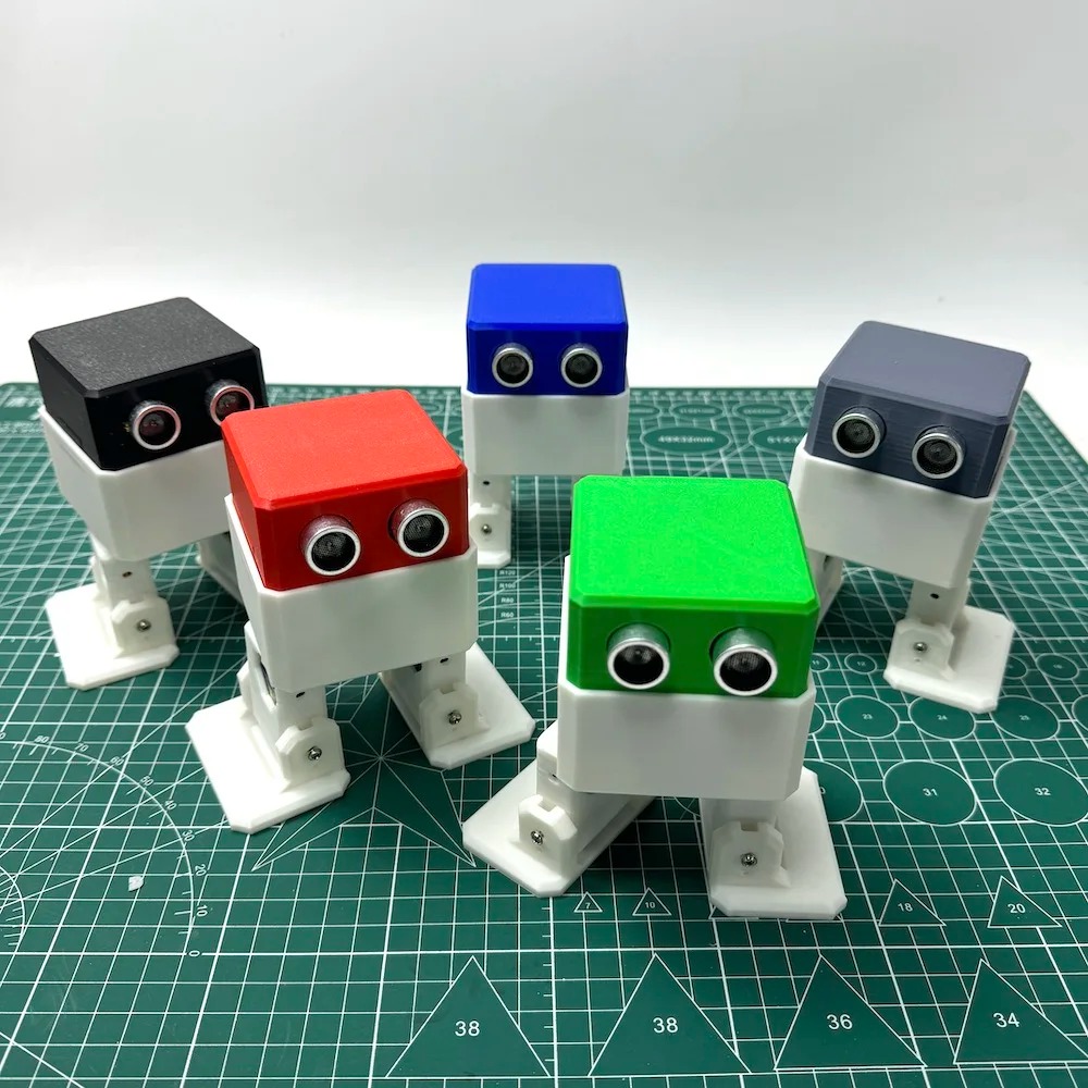 مجموعة روبوت ثنائي القدم مطبوع - مراجعة Stem Robotics Kit وسعره